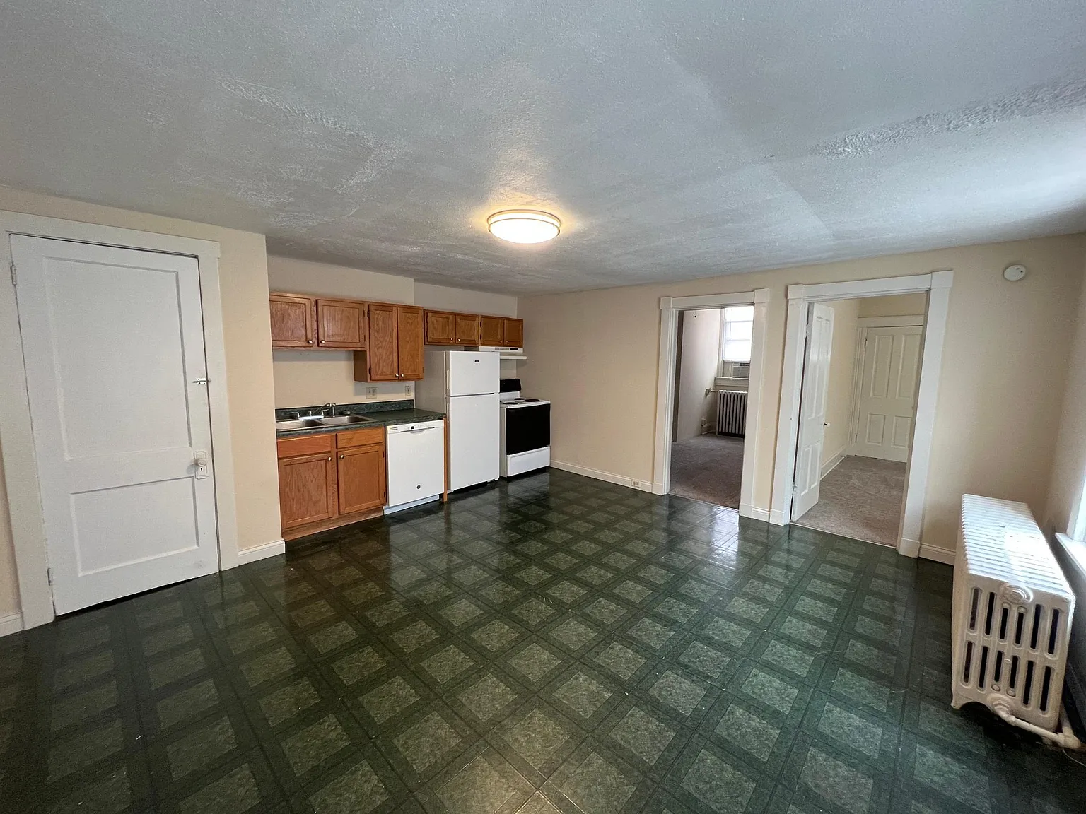 3 bed, $1,725 — Photo 3