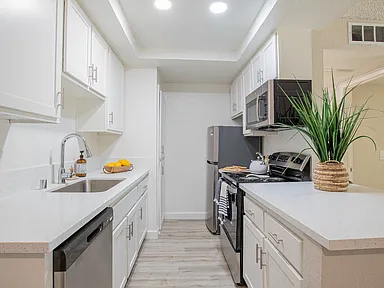 Metro 3610 Apartments