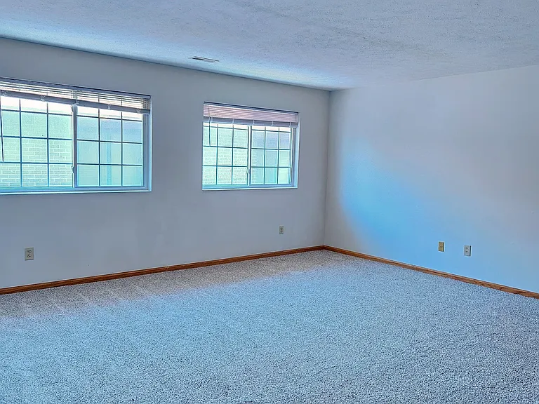 4523 Prescott Ave — Photo 9