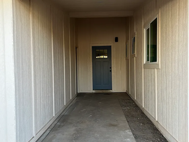9745 E Rosewood Dr — Photo 2