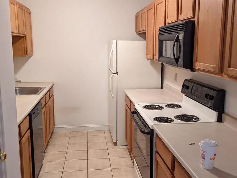 12 Pratt St #301 — Photo 9