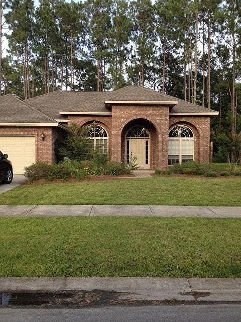 Beautiful 4 BR/2 Bath in Hawks Landing