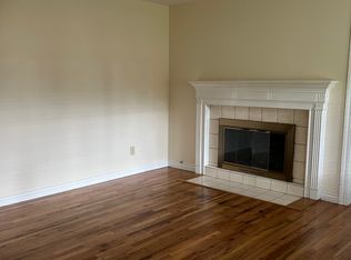 5845 SW McEwan Rd, Lake Oswego, OR 97035