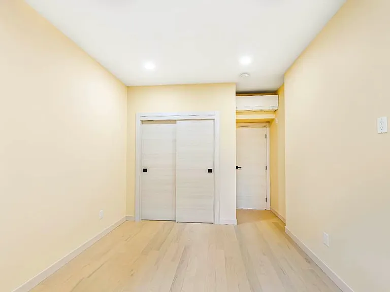 1109 Church Ave #3 — Photo 4