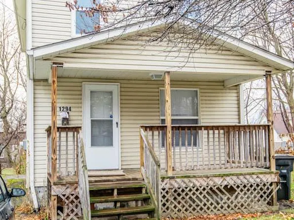 1294 Moore St, Akron, OH 44301