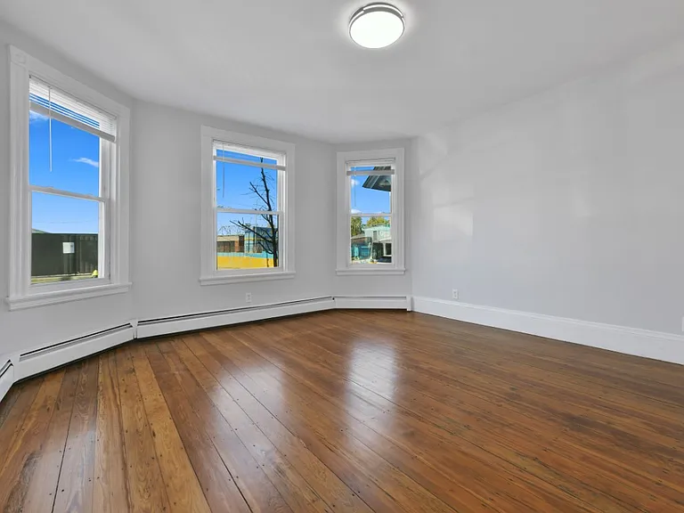 34-36 Boston St #1 — Photo 8