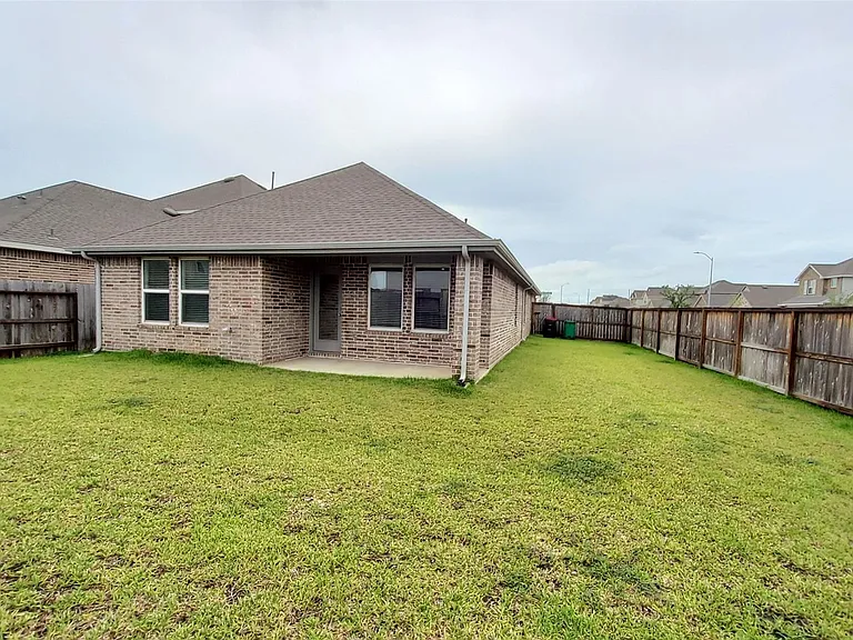 4901 Blue Beetle Ridge Dr — Photo 44