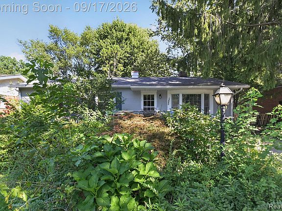 2nd image of 12550 Maxwell Rd