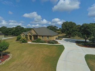 1325 Bordeaux Ln, New Braunfels, TX 78132