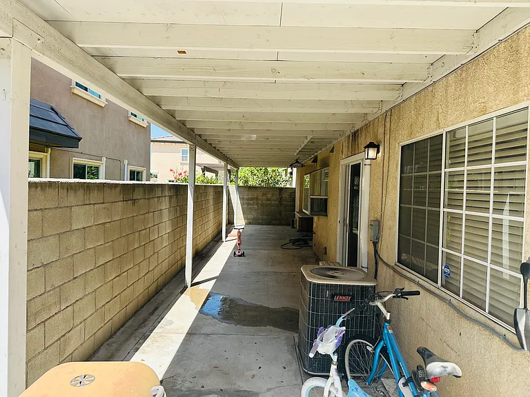 4238 La Rica Ave #B — Photo 17