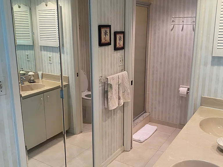 897 Collier Ct #202 — Photo 17