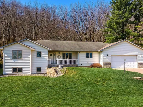 W5115 County Rd B, La Crosse, WI 54601
