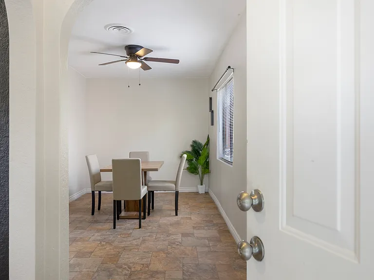 2803 Hawthorne Ave #B — Photo 9