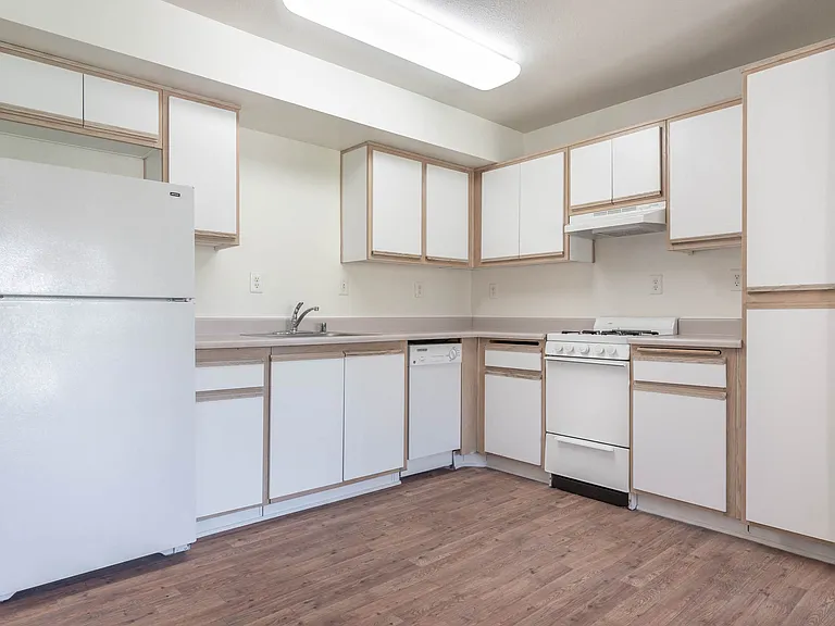 Lancaster Village Senior Living Apartments — Photo 17