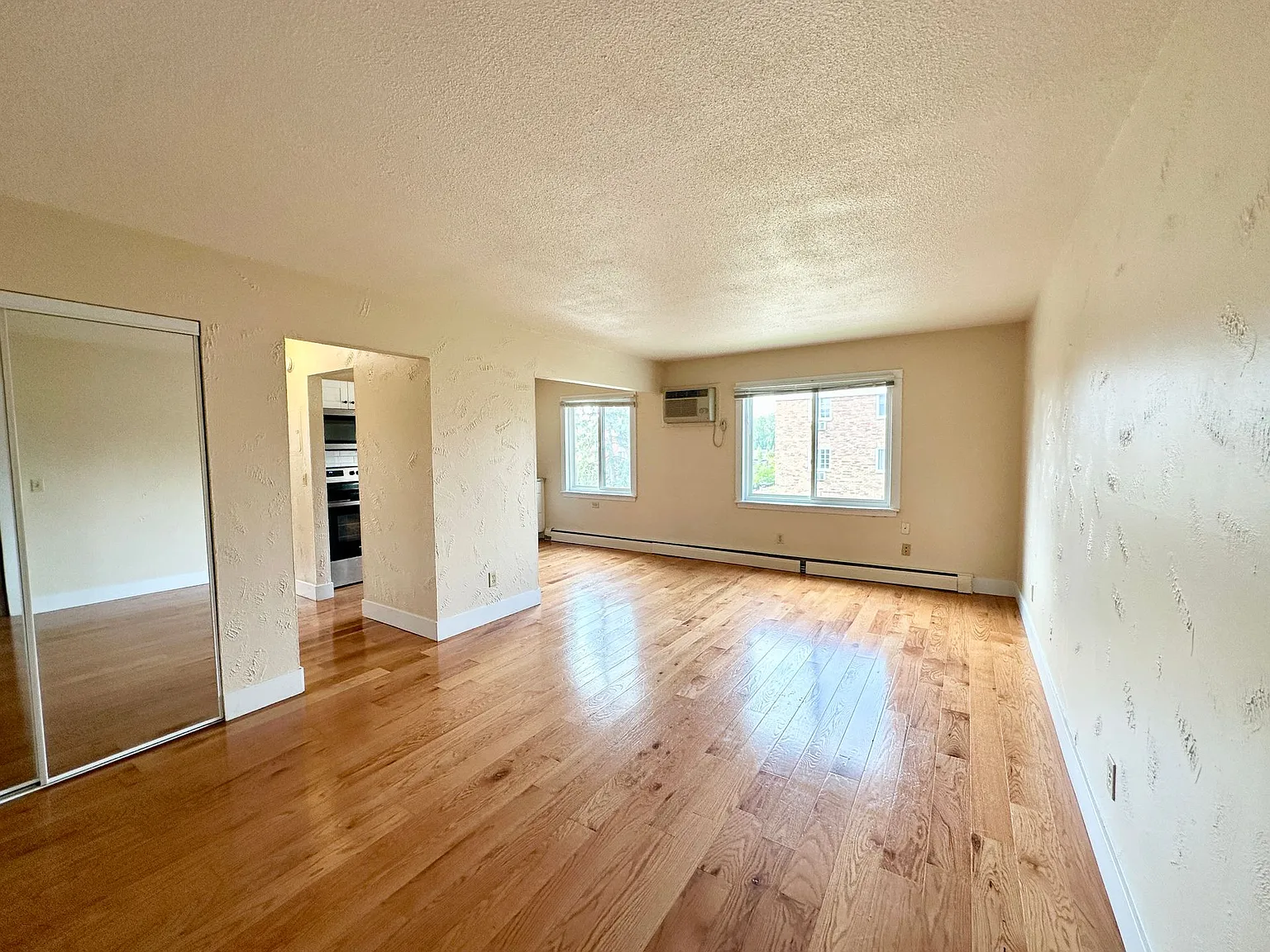 Aquila Flats — Photo 3