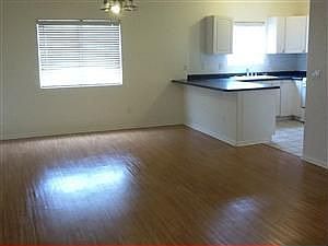 1st image of 981 Lawry Ave