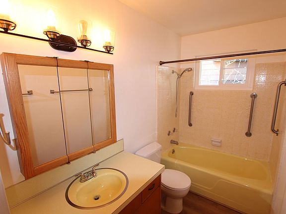 2nd image of 208 W Dale Ave APT 4