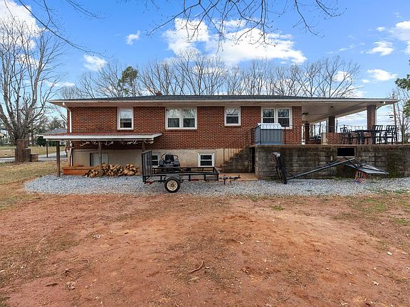 4th image of 1134 Lynch Mill Rd