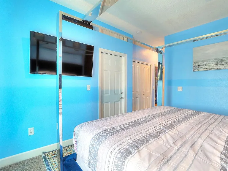 468 Lake Shore Pkwy — Photo 43