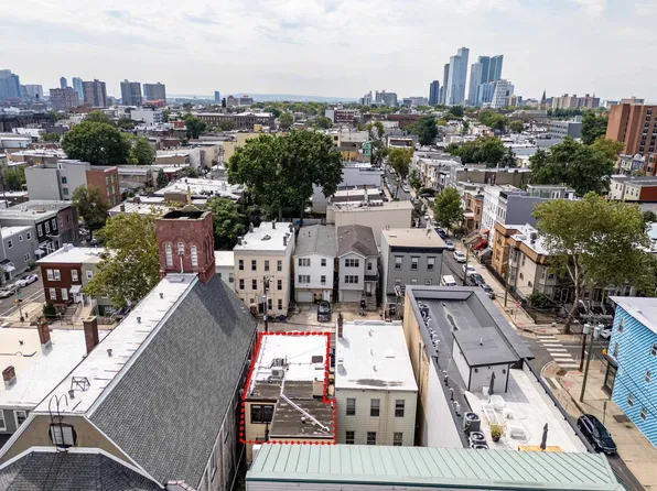 70 Bowers Street image 32 of 35