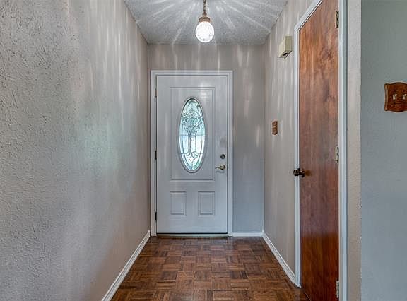 4th image of 4011 Pyracantha Dr