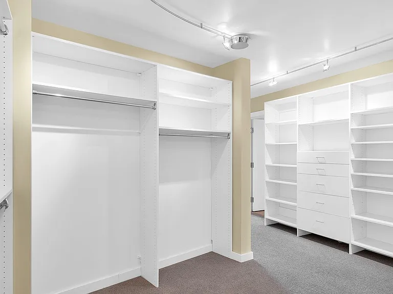 301 N Neil St #808-809 — Photo 38