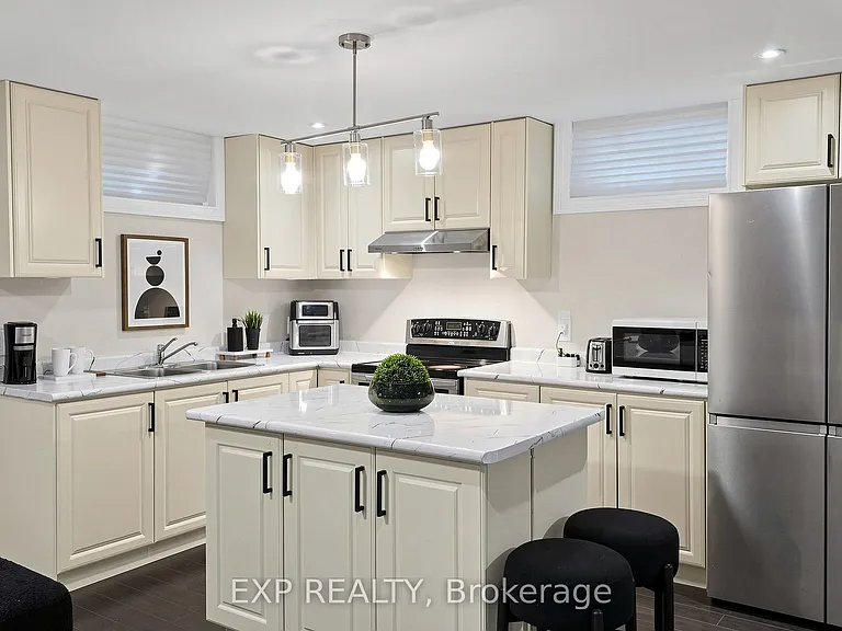 1865 Woodview Ave #BASEMENT — Photo 12