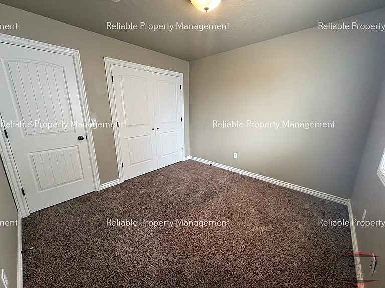 1213 N Cornerstone Dr — Photo 9
