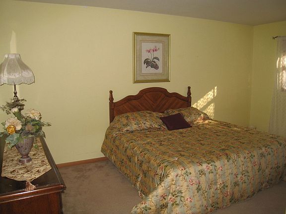 Second bedroom