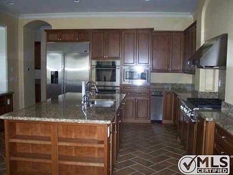 2nd image of 2848 Shenandoah Dr