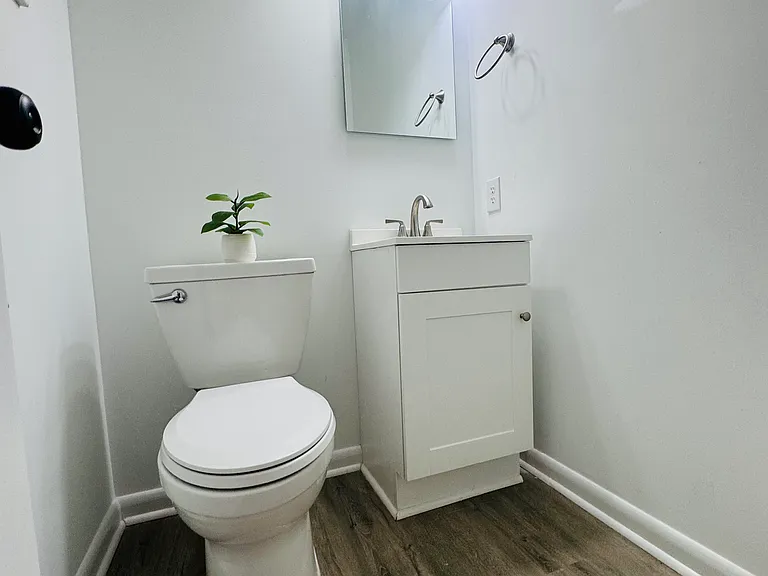 1216 W Leigh St — Photo 21