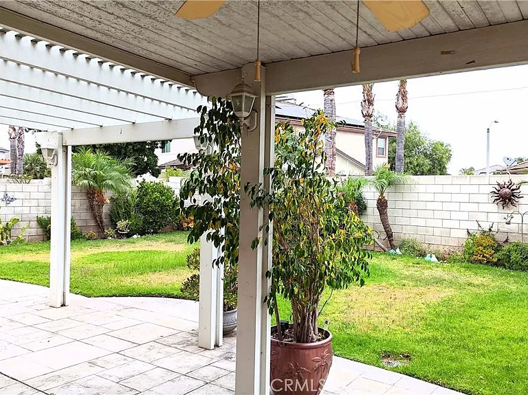 12554 Desert Springs St — Photo 21