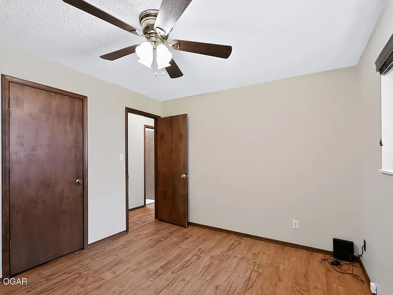 415 W Spring St #A — Photo 21