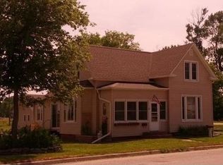 123 W 2nd St, Kennard, NE 68034