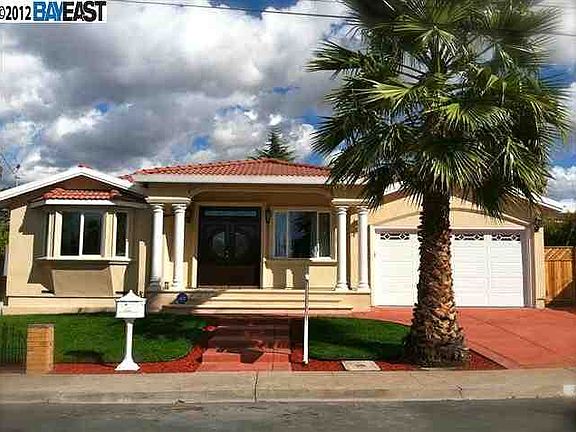 2nd image of 42236 Troyer Ave