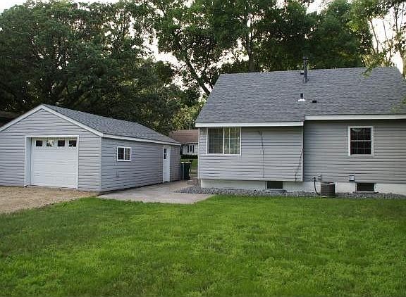 2nd image of 8807 Van Buren St NE
