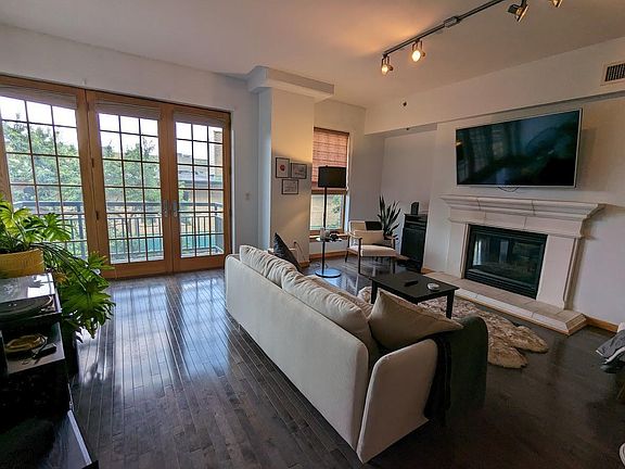 4th image of 408 N 1st St APT 305