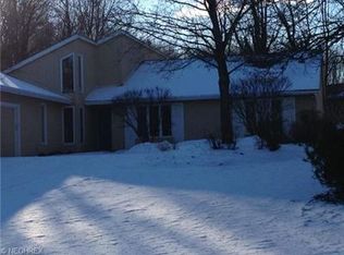 5472 Banbury Dr, Solon, OH 44139