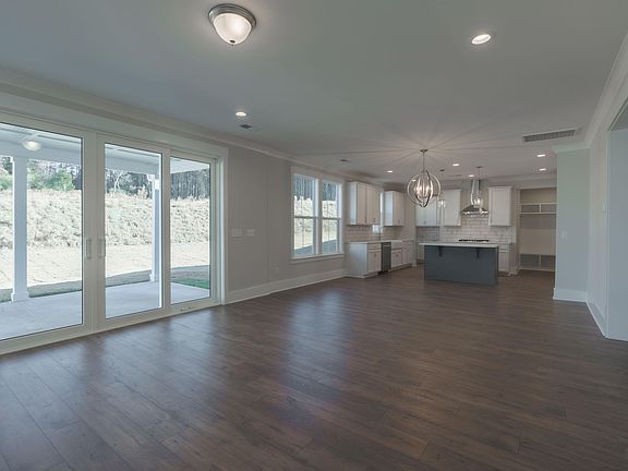 4th image of 154 Marion Cove Dr