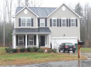 140 Stones Point Ct, Stokesdale, NC 27357