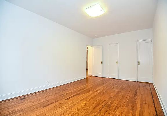 4th image of 385 E 18th St APT 5E