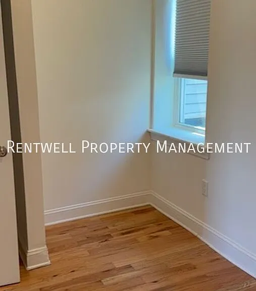 423-425 Dekalb St #3 — Photo 12