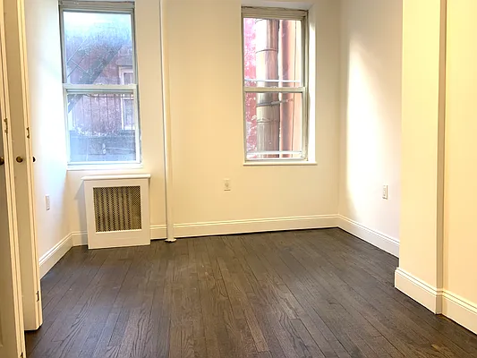 Rented by FirstService Realty (legacy) | media 25