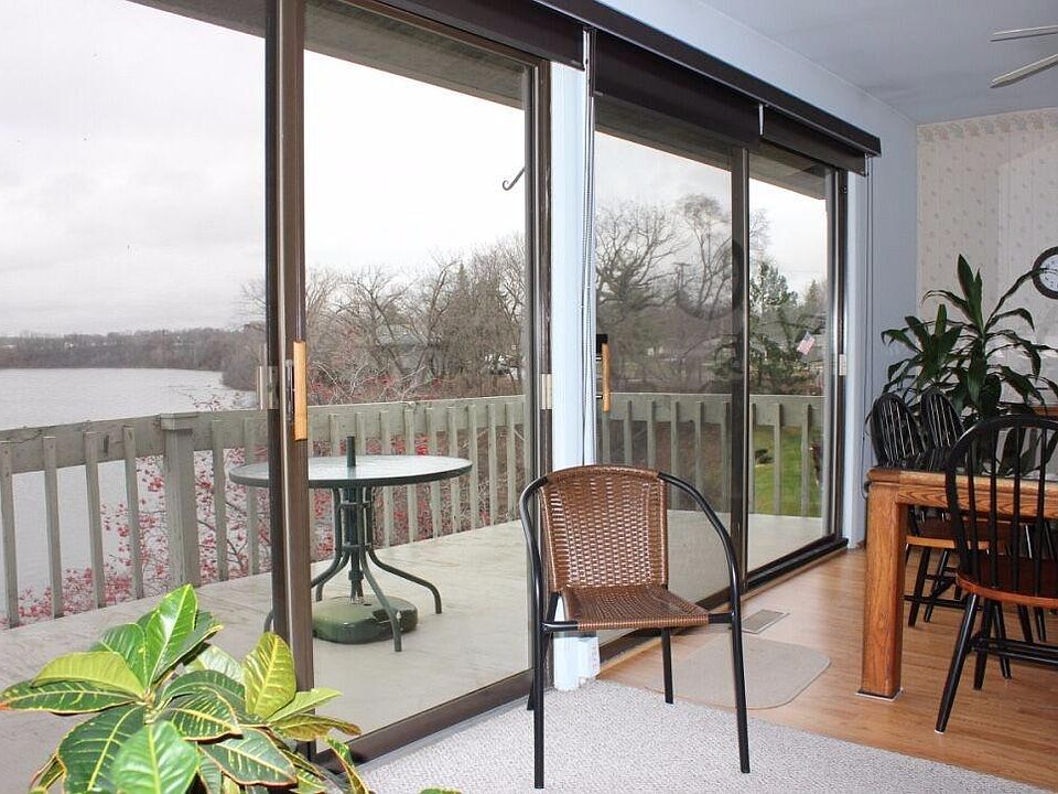 1st image of 873 Cliffs Dr APT 306B