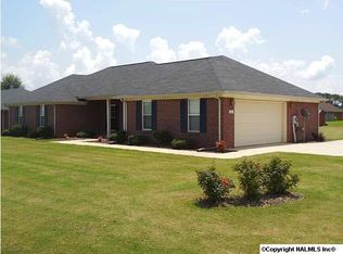 291 Maple Leaf Dr, Huntsville, AL 35811