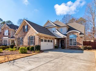6111 Leesburg Ln, Raleigh, NC 27617