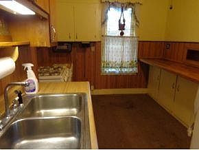 3rd image of 26 Birch St