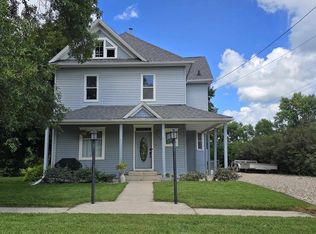1609 5th St, Emmetsburg, IA 50536