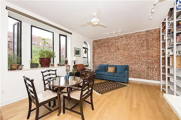 Sold by Bohemia Realty Group | media 2