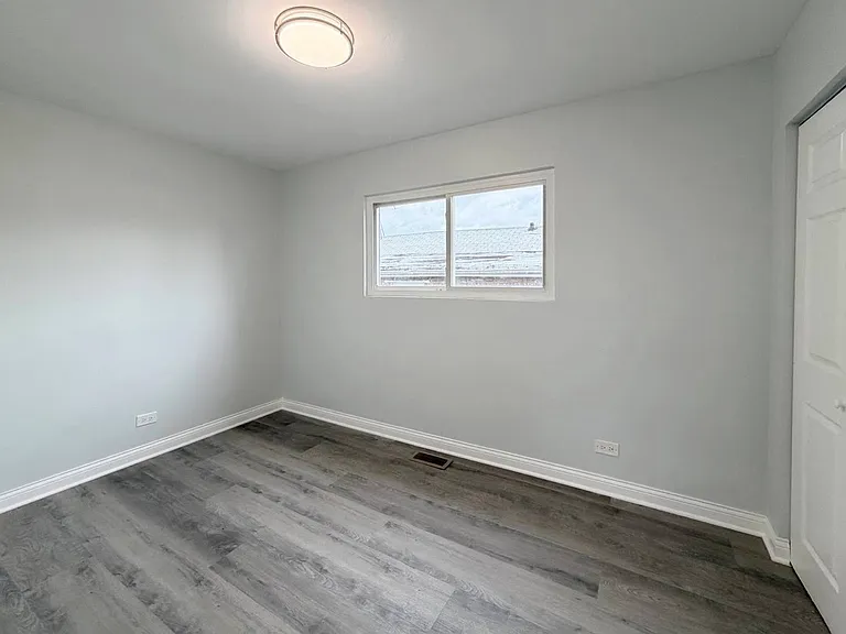 11361 S Racine Ave — Photo 14